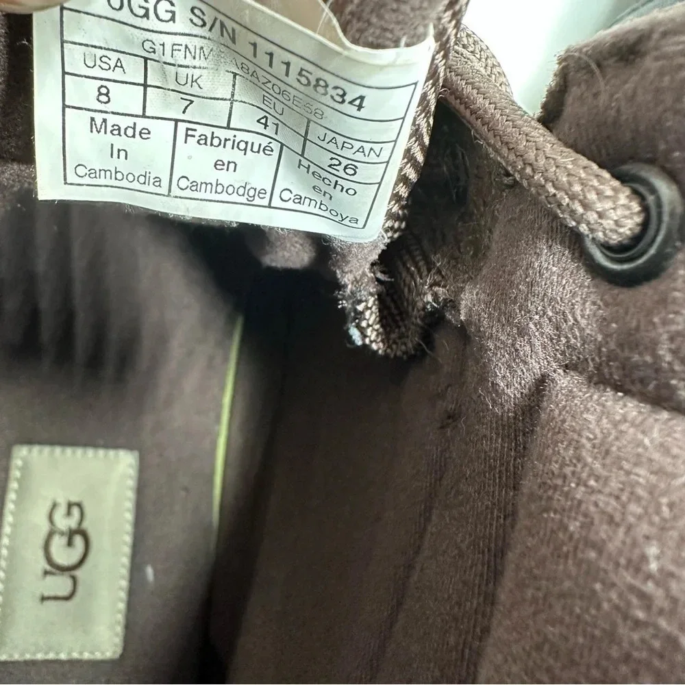 UGG Men's Emmett Cold Weather Duck Boots in Stout. Sz: 8